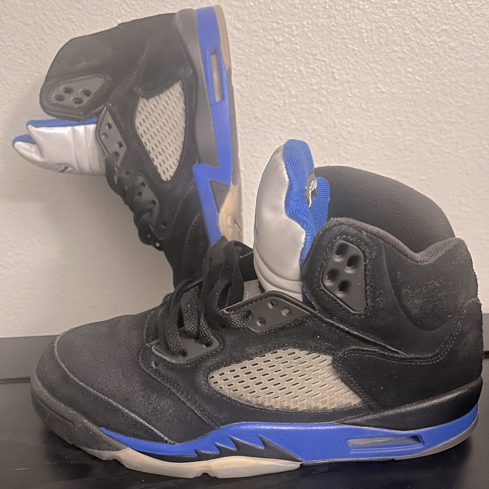 Men’s 9 Air Jordan Retro #5